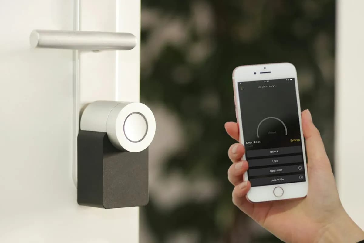 Smart Locks & Accessories